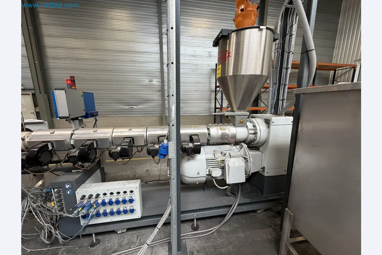 Extrusion lines used in the manufacture of ventilation and heating equipment-60