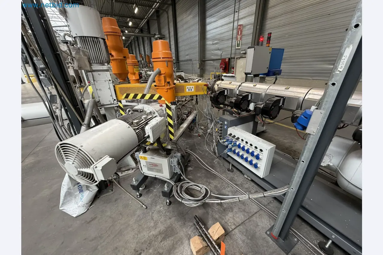 Extrusion lines used in the manufacture of ventilation and heating equipment-61