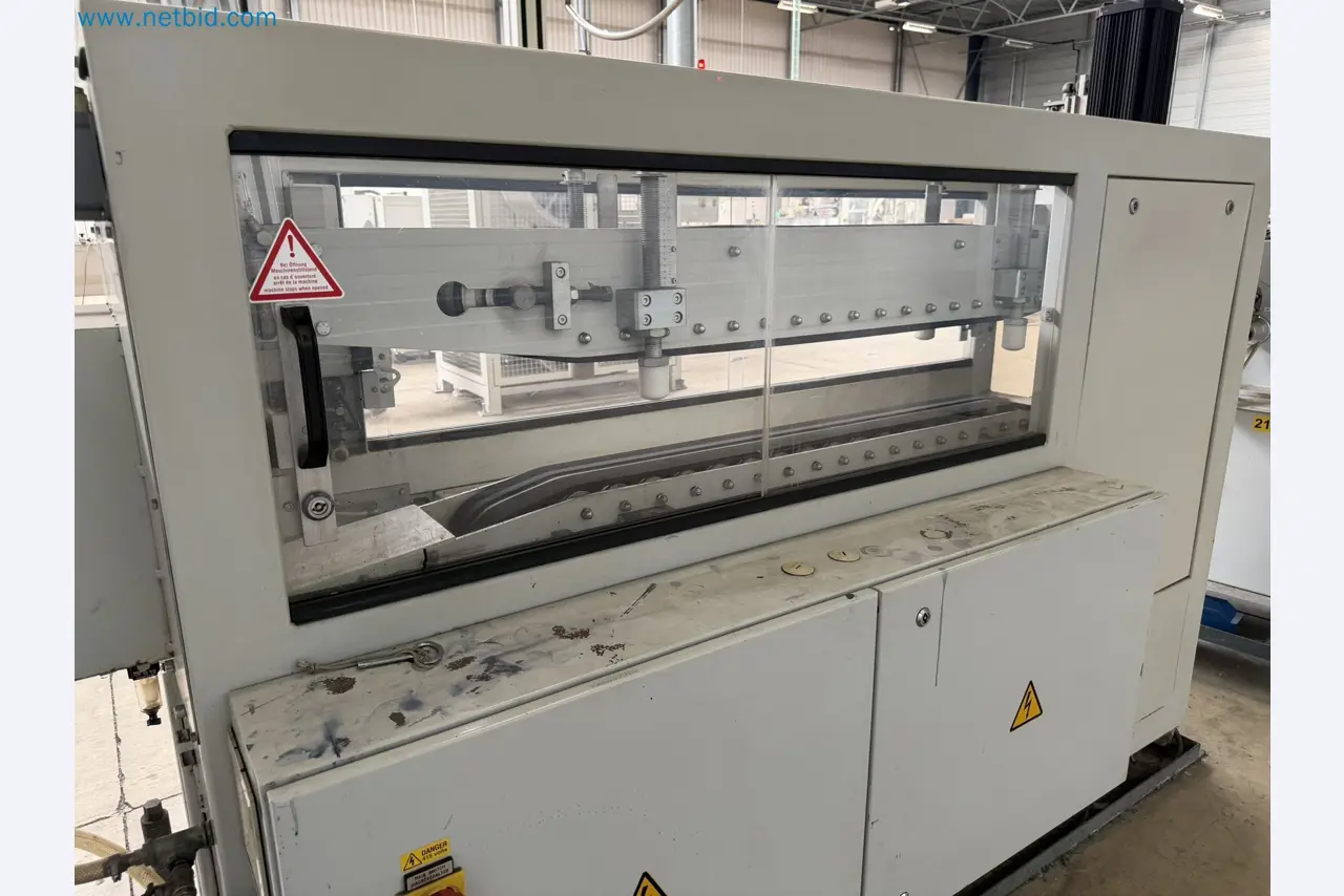 Extrusion lines used in the manufacture of ventilation and heating equipment-27