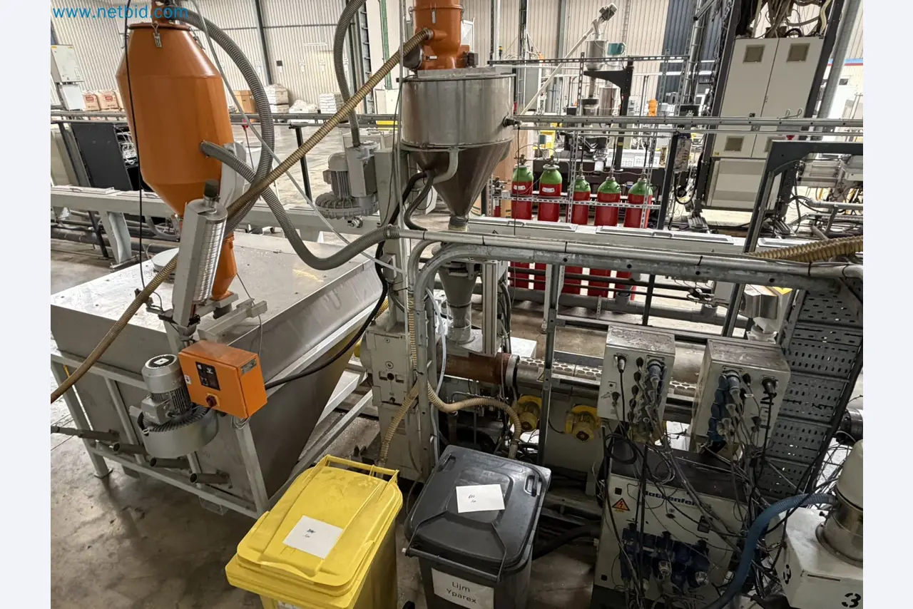 Extrusion lines used in the manufacture of ventilation and heating equipment-33