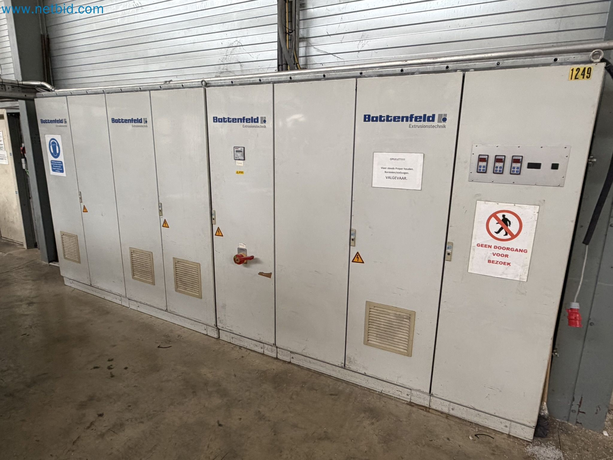 Extrusion lines used in the manufacture of ventilation and heating equipment-35