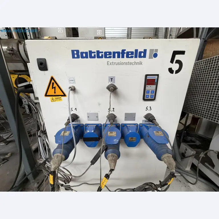 Extrusion lines used in the manufacture of ventilation and heating equipment-37