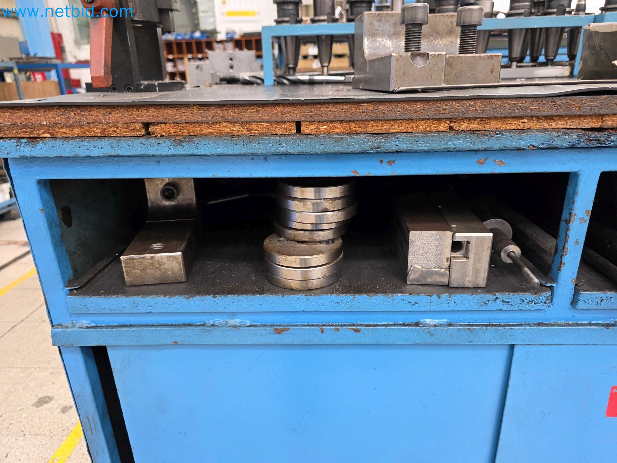 Tromosa Asset Sale (Troqueles Y Moldes De Galicia, Sa): Cnc Machining Centres, Edm Machines And Mould Manufacturing Equipment-12