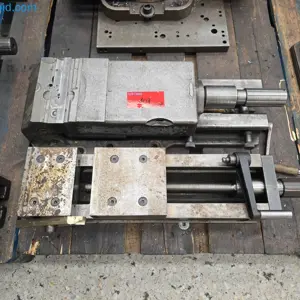 2 Clamping Vices