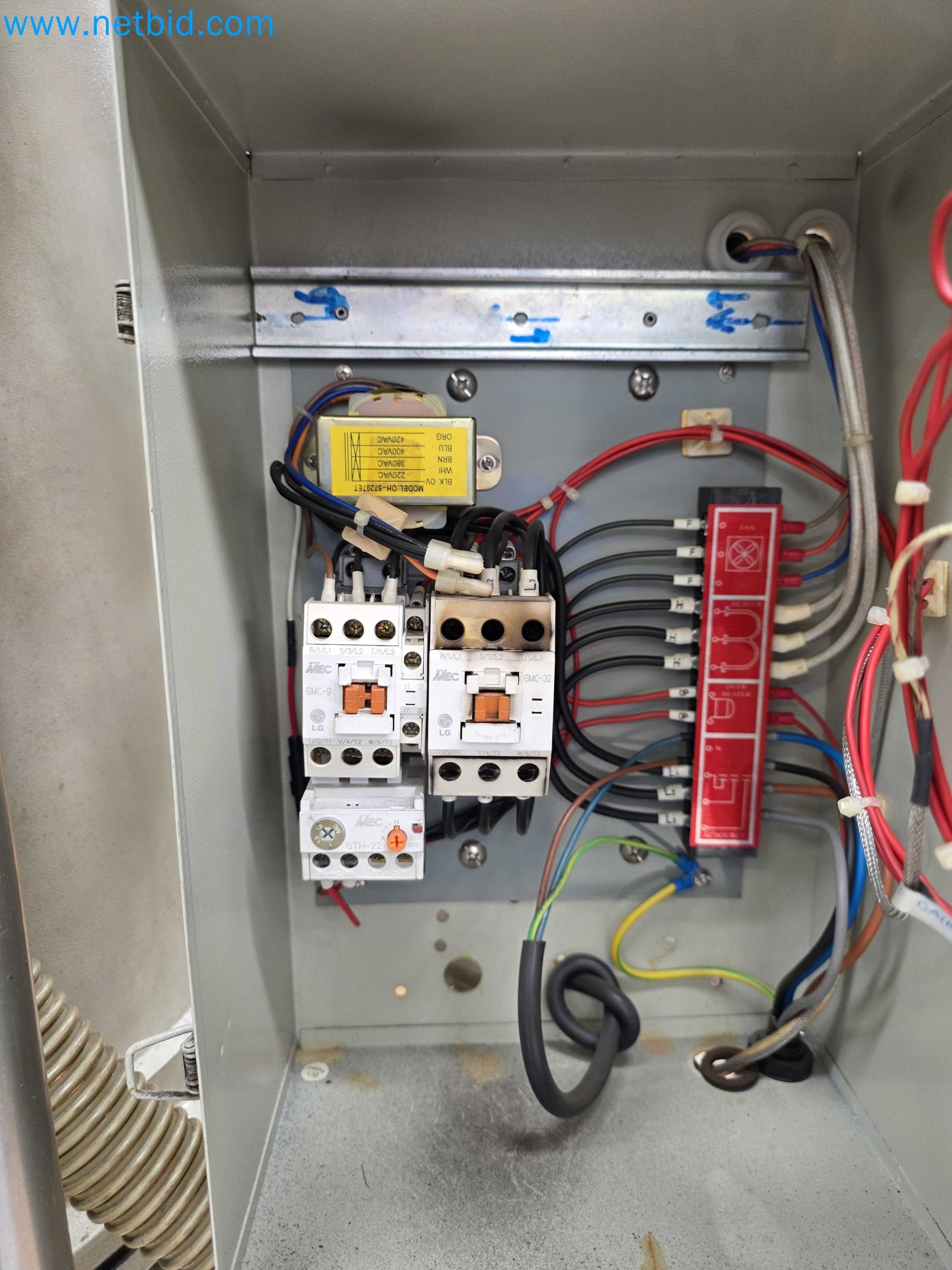 Tromosa Asset Sale (Troqueles Y Moldes De Galicia, Sa): Plastic Injection machinery and accessories-10