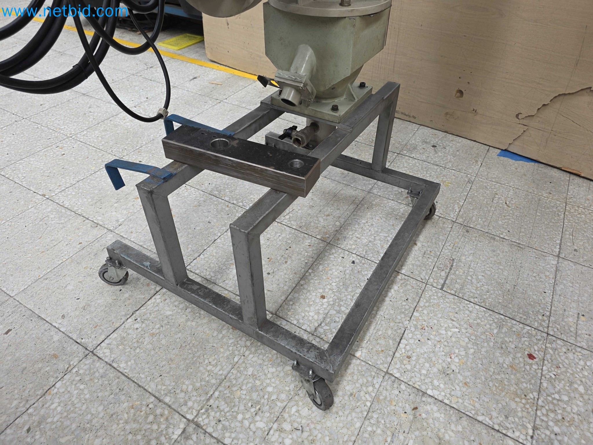 Tromosa Asset Sale (Troqueles Y Moldes De Galicia, Sa): Plastic Injection machinery and accessories-12