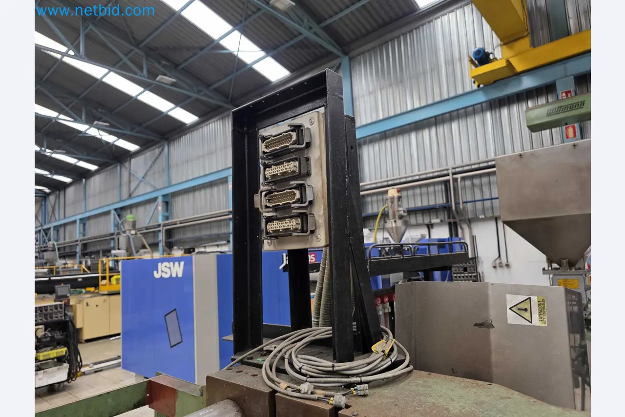 Tromosa Asset Sale (Troqueles Y Moldes De Galicia, Sa): Plastic Injection machinery and accessories-10