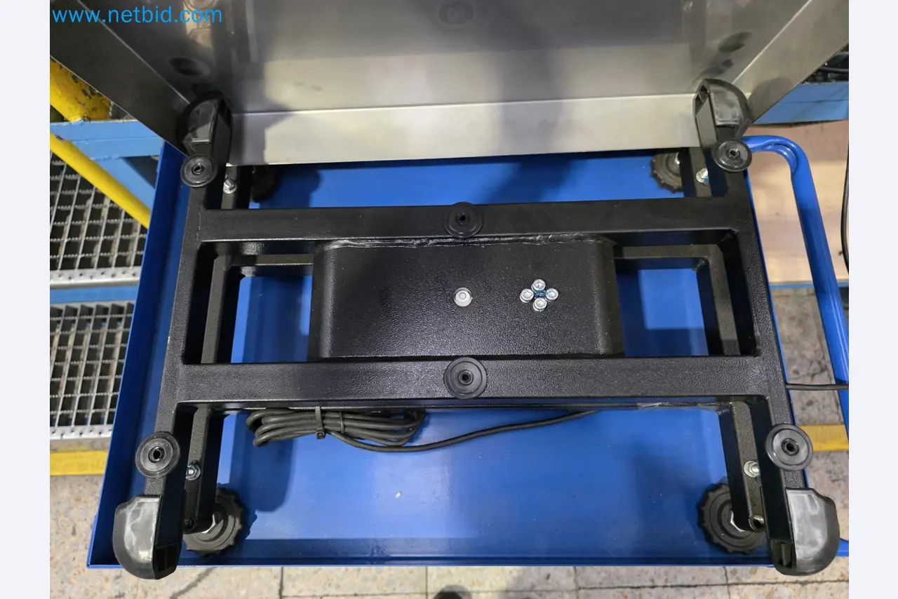 Tromosa Asset Sale (Troqueles Y Moldes De Galicia, Sa): Plastic Injection machinery and accessories-6