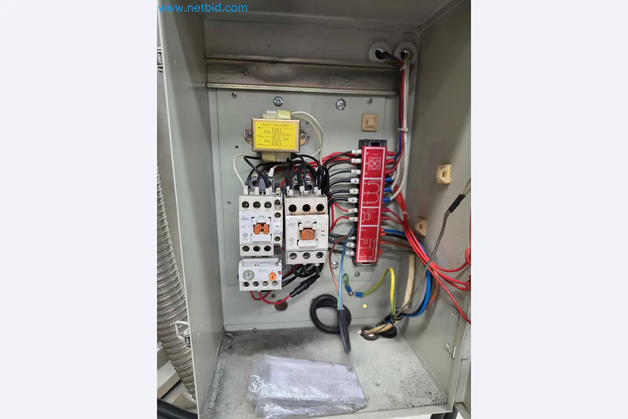 Tromosa Asset Sale (Troqueles Y Moldes De Galicia, Sa): Plastic Injection machinery and accessories-8