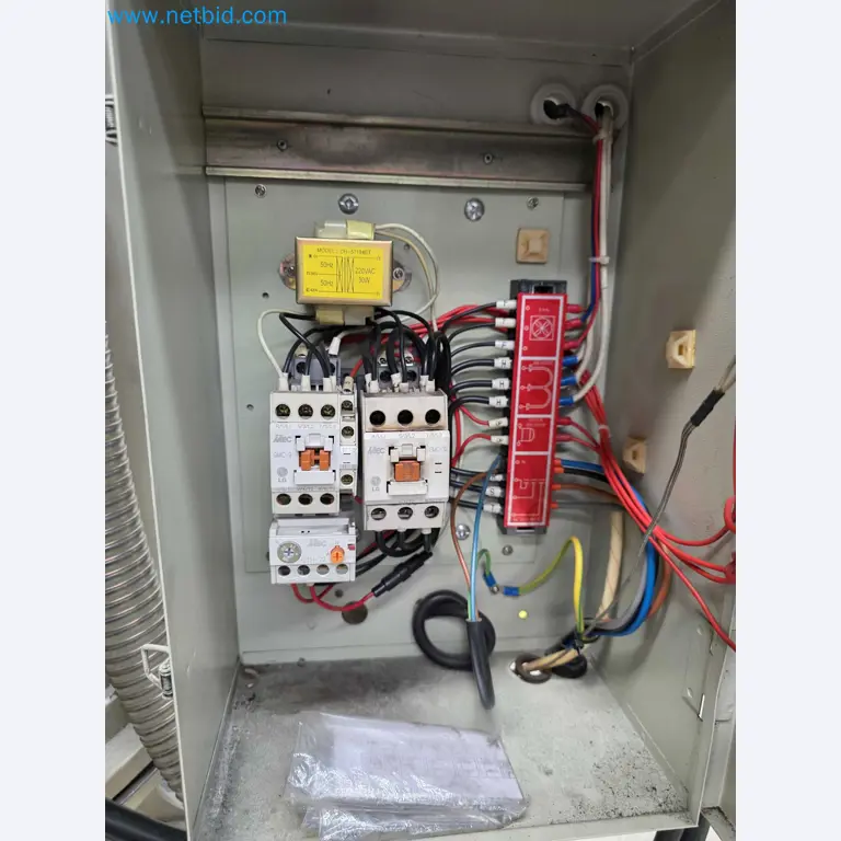 Tromosa Asset Sale (Troqueles Y Moldes De Galicia, Sa): Plastic Injection machinery and accessories-8