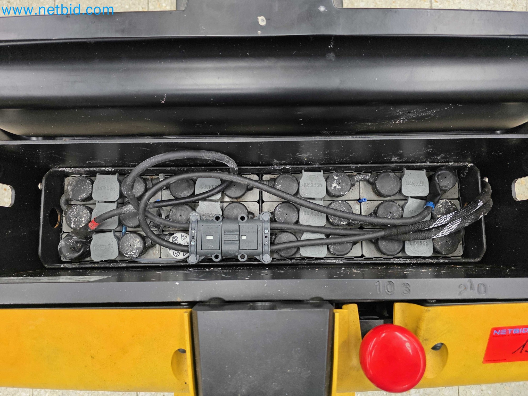 Tromosa Asset Sale (Troqueles Y Moldes De Galicia, Sa): Plastic Injection machinery and accessories-11