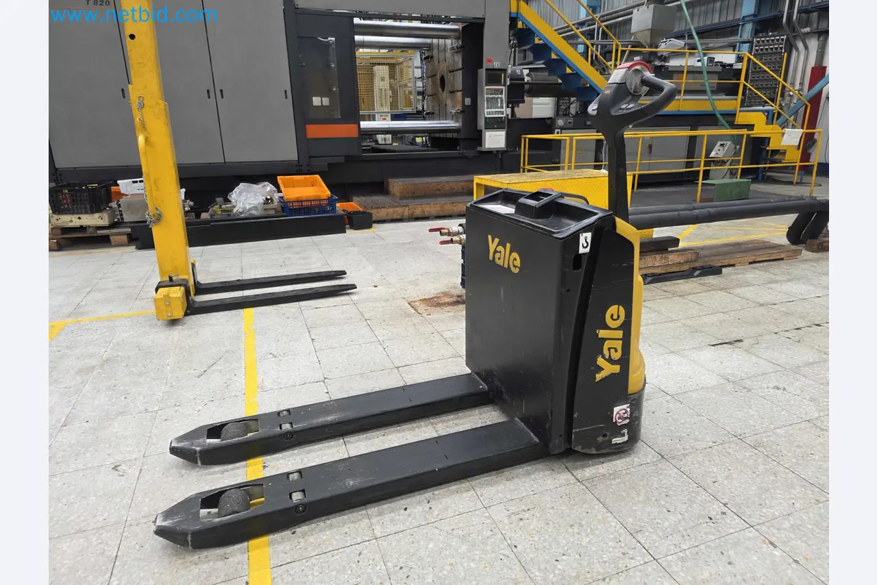 Tromosa Asset Sale (Troqueles Y Moldes De Galicia, Sa): Plastic Injection machinery and accessories-1