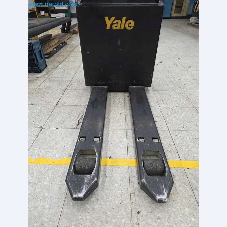 Tromosa Asset Sale (Troqueles Y Moldes De Galicia, Sa): Plastic Injection machinery and accessories-7