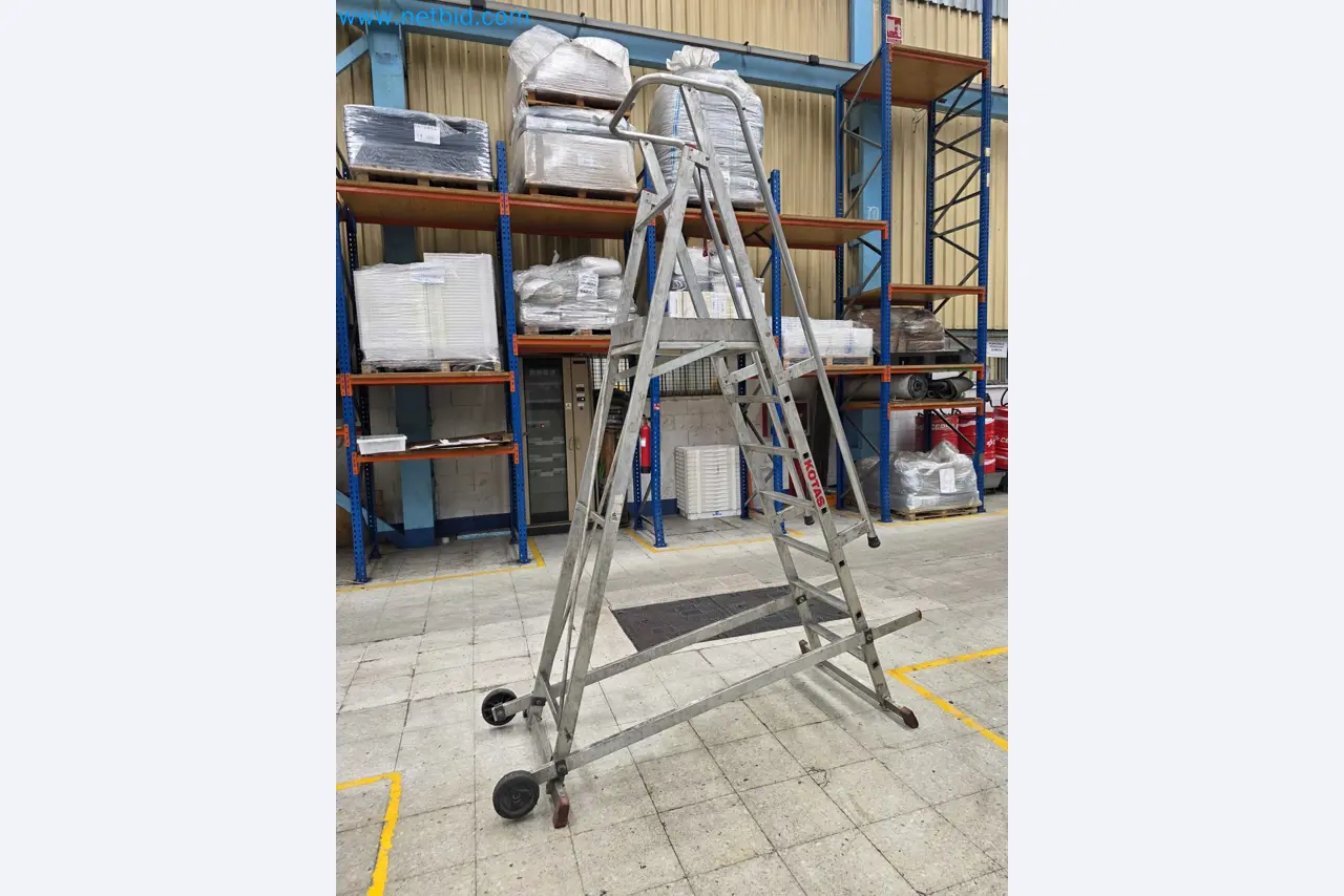 Tromosa Asset Sale (Troqueles Y Moldes De Galicia, Sa): Plastic Injection machinery and accessories-5