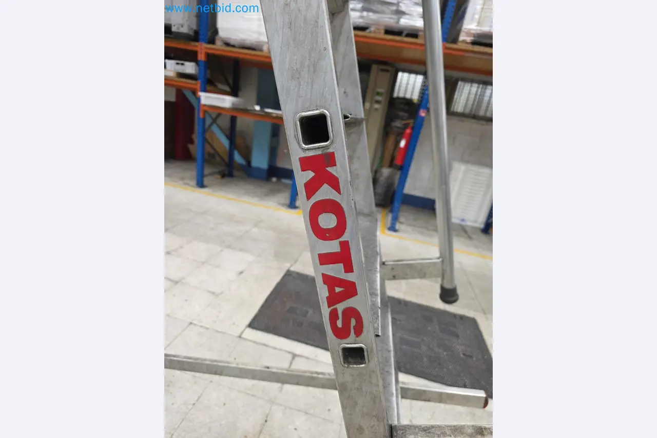 Tromosa Asset Sale (Troqueles Y Moldes De Galicia, Sa): Plastic Injection machinery and accessories-7
