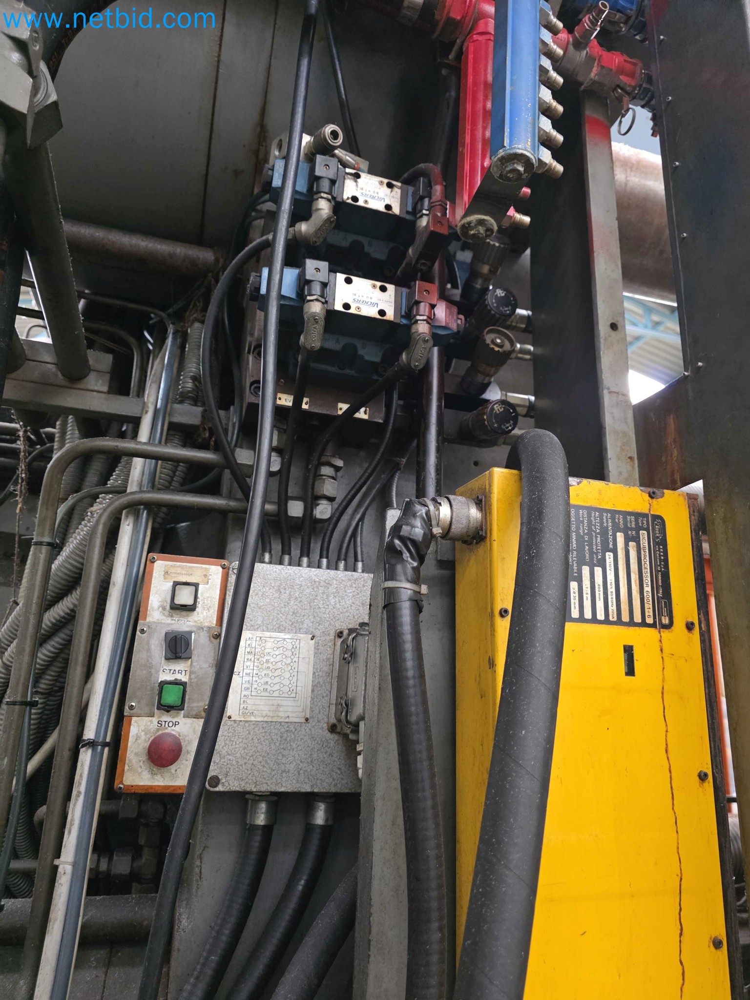 Tromosa Asset Sale (Troqueles Y Moldes De Galicia, Sa): Plastic Injection machinery and accessories-10