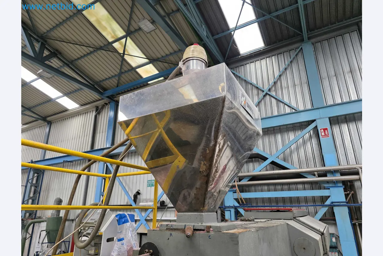 Tromosa Asset Sale (Troqueles Y Moldes De Galicia, Sa): Plastic Injection machinery and accessories-15