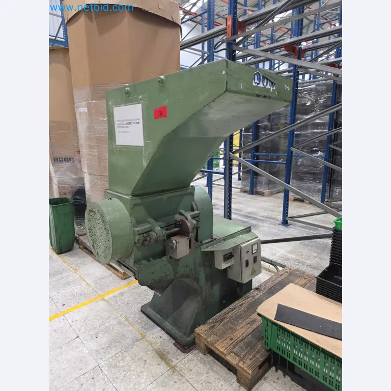 Tromosa Asset Sale (Troqueles Y Moldes De Galicia, Sa): Plastic Injection machinery and accessories-1