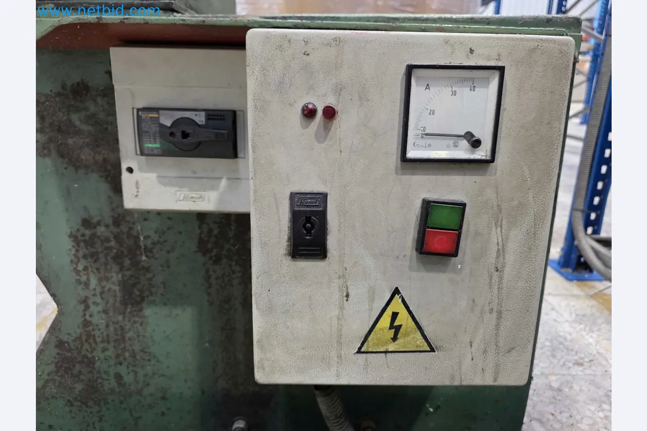 Tromosa Asset Sale (Troqueles Y Moldes De Galicia, Sa): Plastic Injection machinery and accessories-6