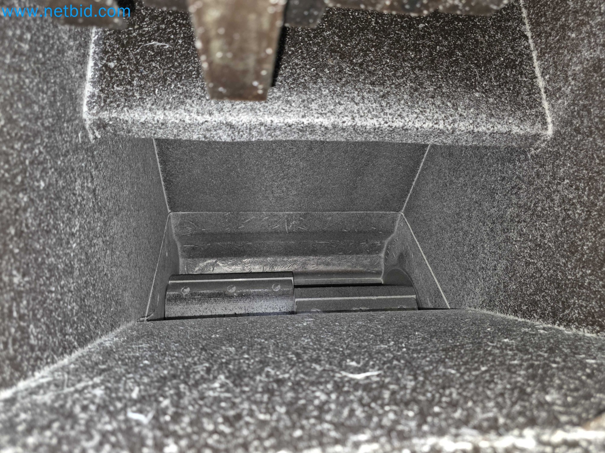 Tromosa Asset Sale (Troqueles Y Moldes De Galicia, Sa): Plastic Injection machinery and accessories-9