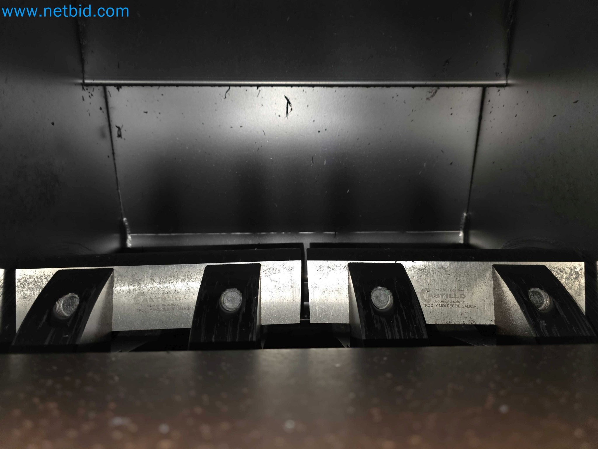 Tromosa Asset Sale (Troqueles Y Moldes De Galicia, Sa): Plastic Injection machinery and accessories-10