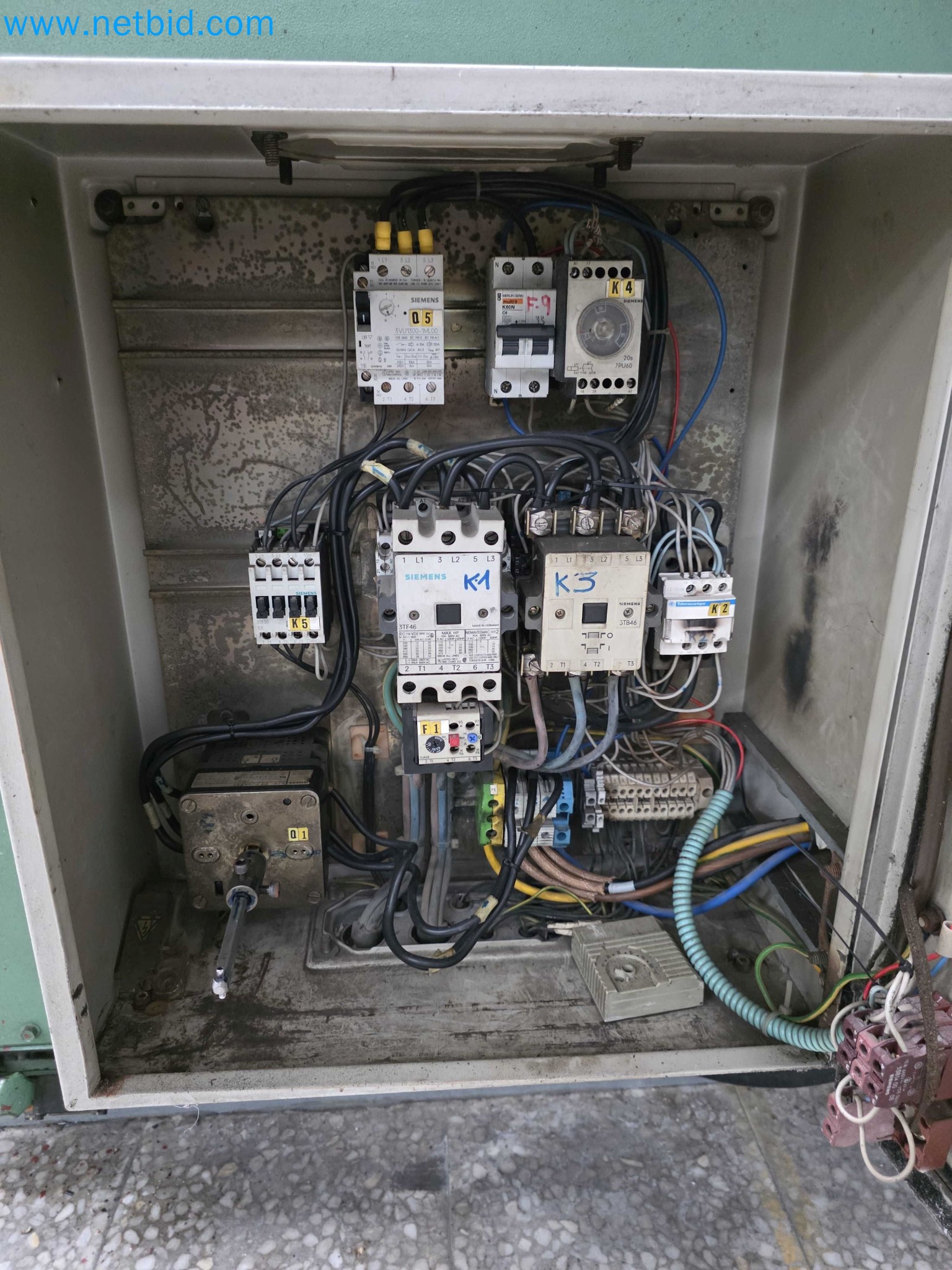 Tromosa Asset Sale (Troqueles Y Moldes De Galicia, Sa): Plastic Injection machinery and accessories-9