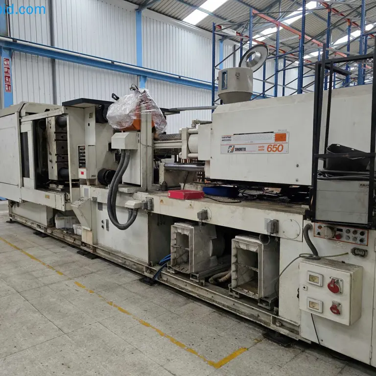 Injection Molding Machine SANDRETTO 650