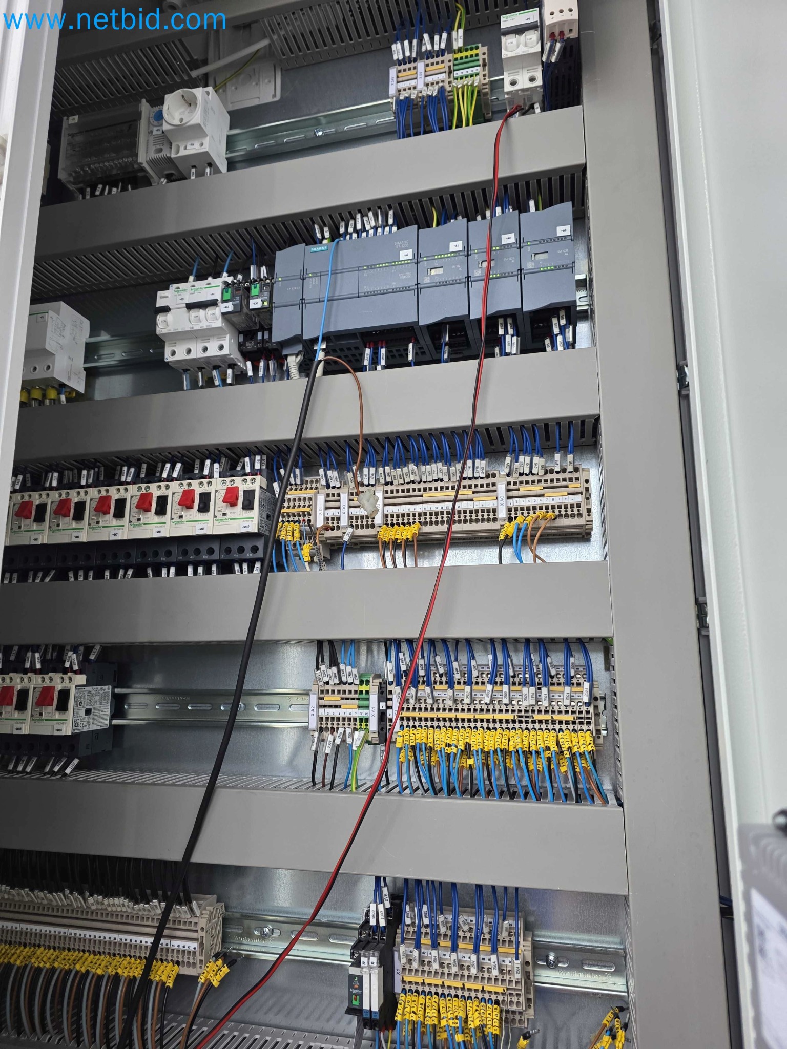 Tromosa Asset Sale (Troqueles Y Moldes De Galicia, Sa): Plastic Injection machinery and accessories-15