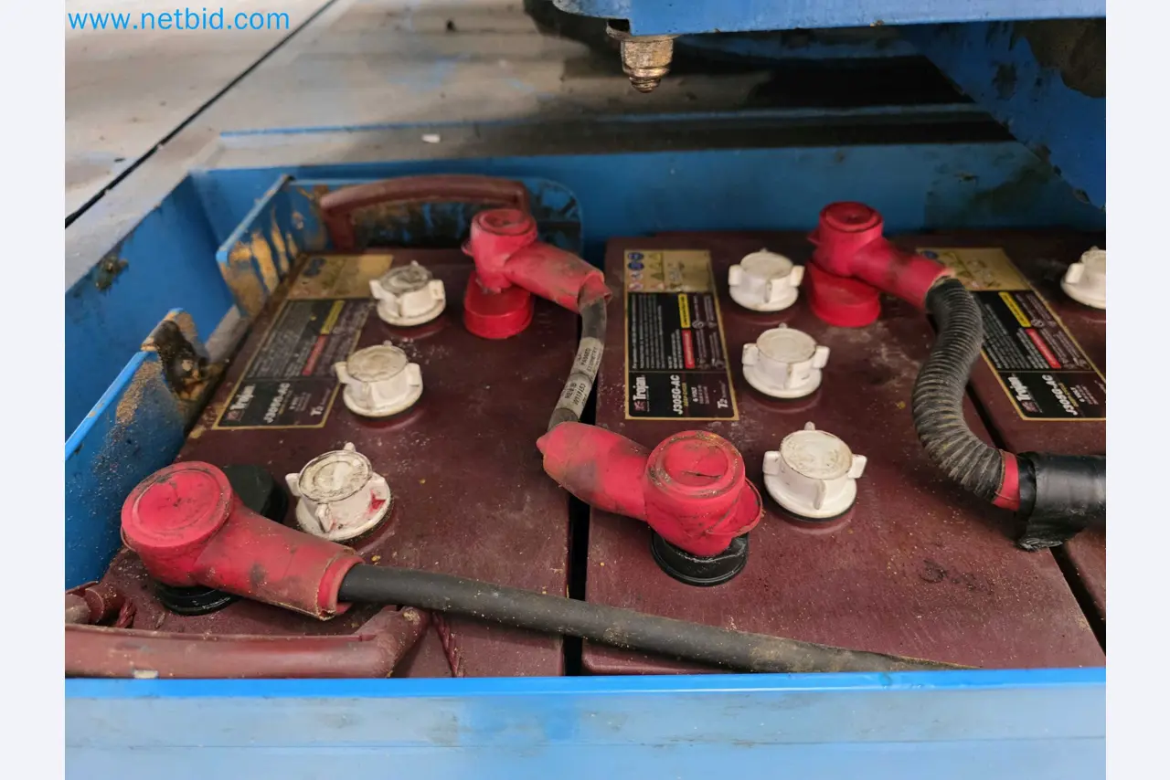 Tromosa Asset Sale (Troqueles Y Moldes De Galicia, Sa): Plastic Injection machinery and accessories-15