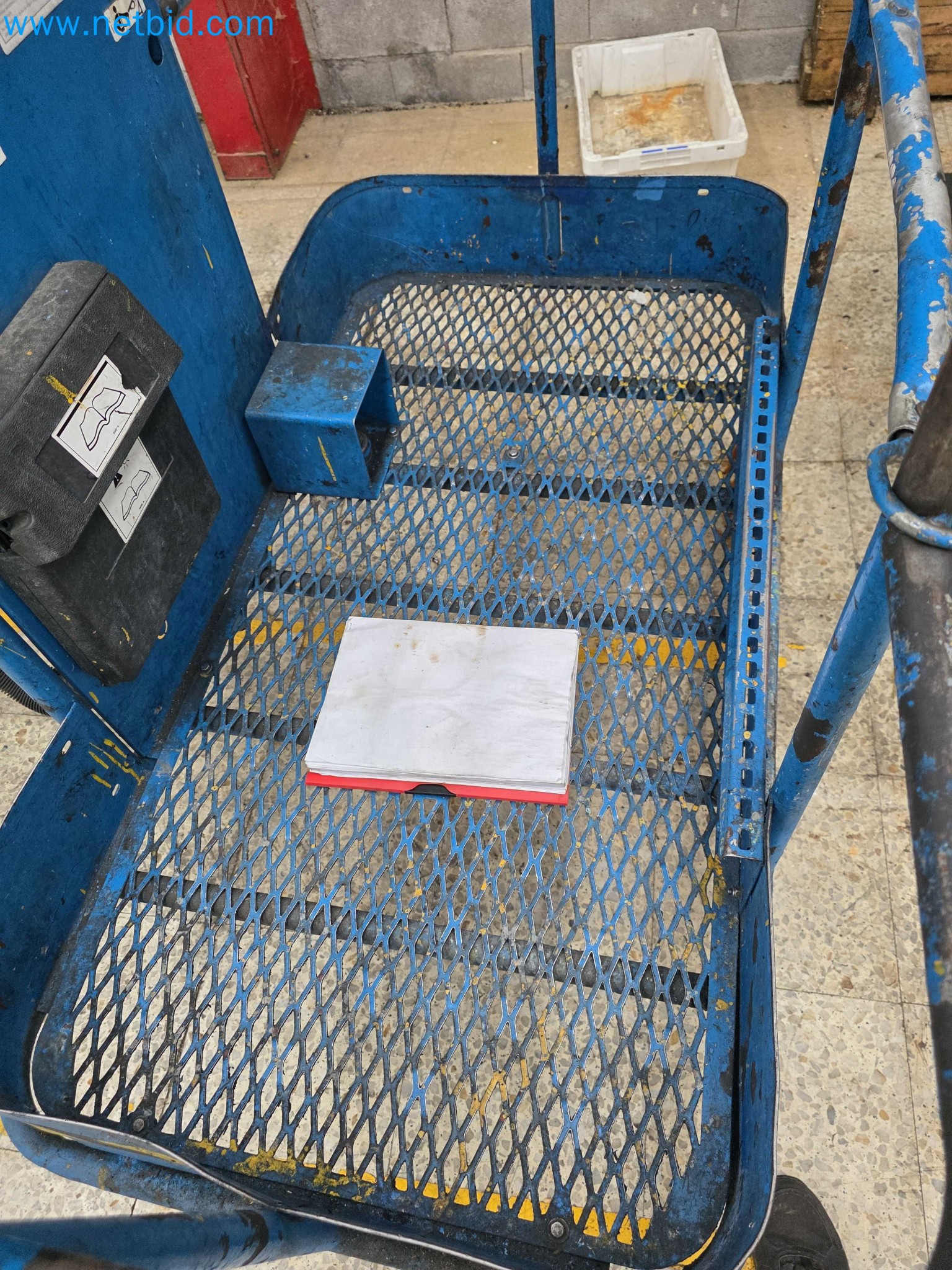 Tromosa Asset Sale (Troqueles Y Moldes De Galicia, Sa): Plastic Injection machinery and accessories-27