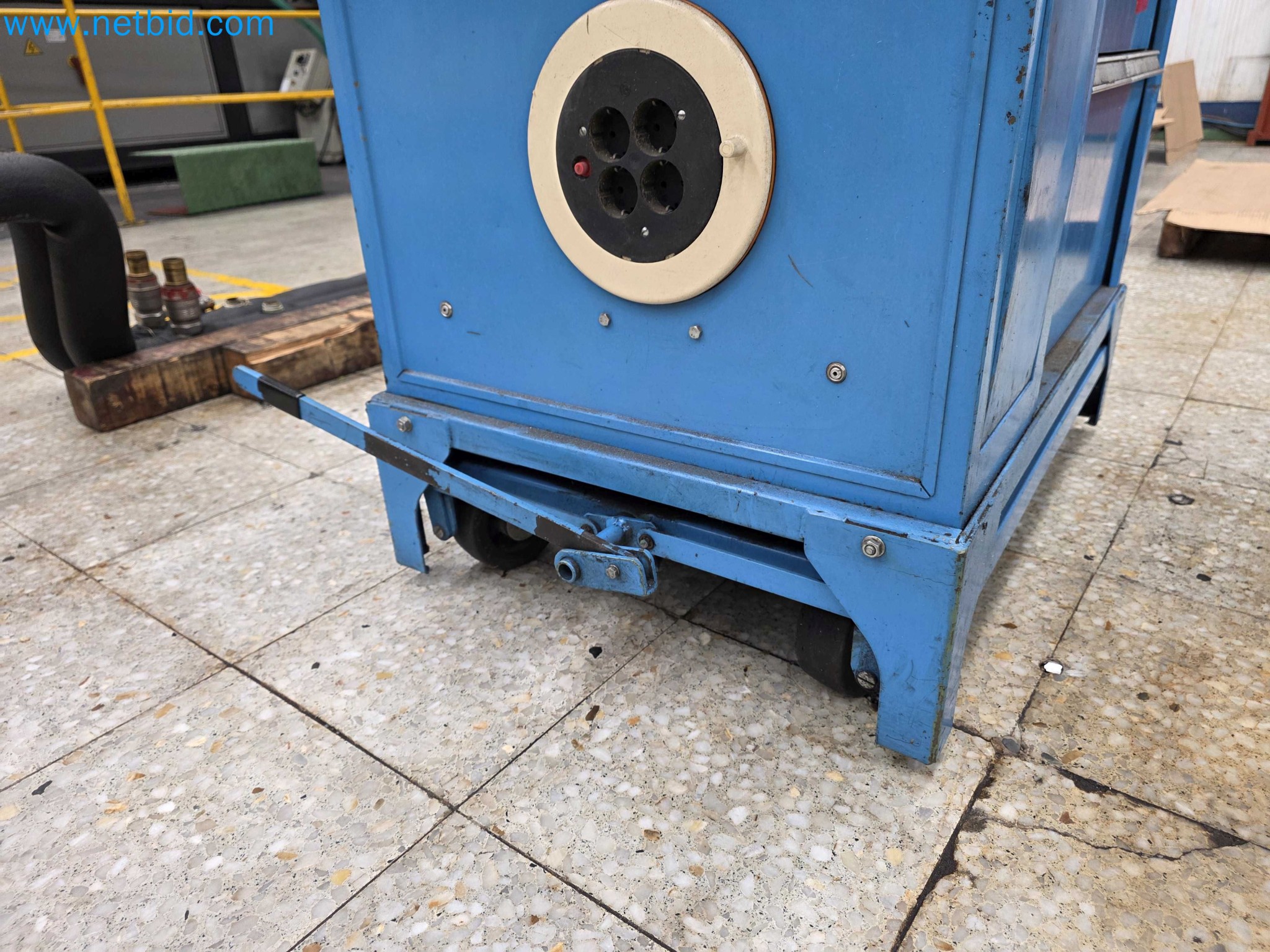 Tromosa Asset Sale (Troqueles Y Moldes De Galicia, Sa): Plastic Injection machinery and accessories-16