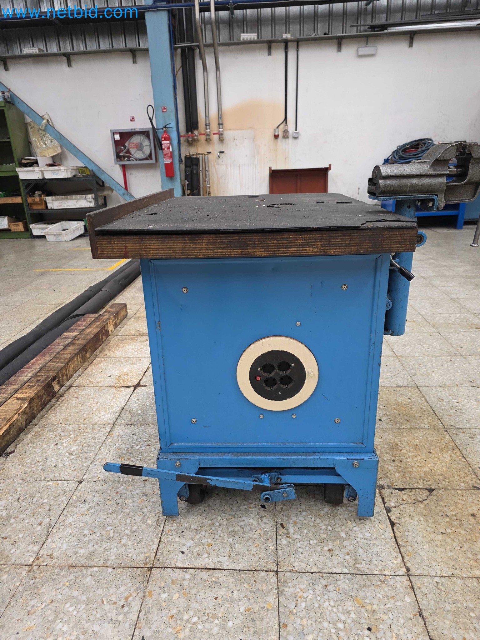 Tromosa Asset Sale (Troqueles Y Moldes De Galicia, Sa): Plastic Injection machinery and accessories-5