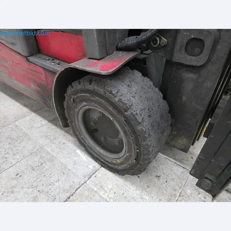 Tromosa Asset Sale (Troqueles Y Moldes De Galicia, Sa): Plastic Injection machinery and accessories-16