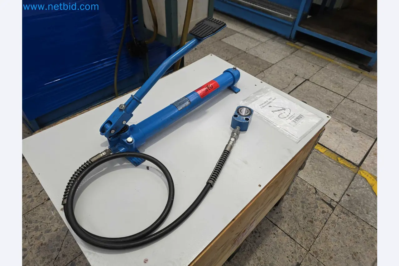 Tromosa Asset Sale (Troqueles Y Moldes De Galicia, Sa): Plastic Injection machinery and accessories-3