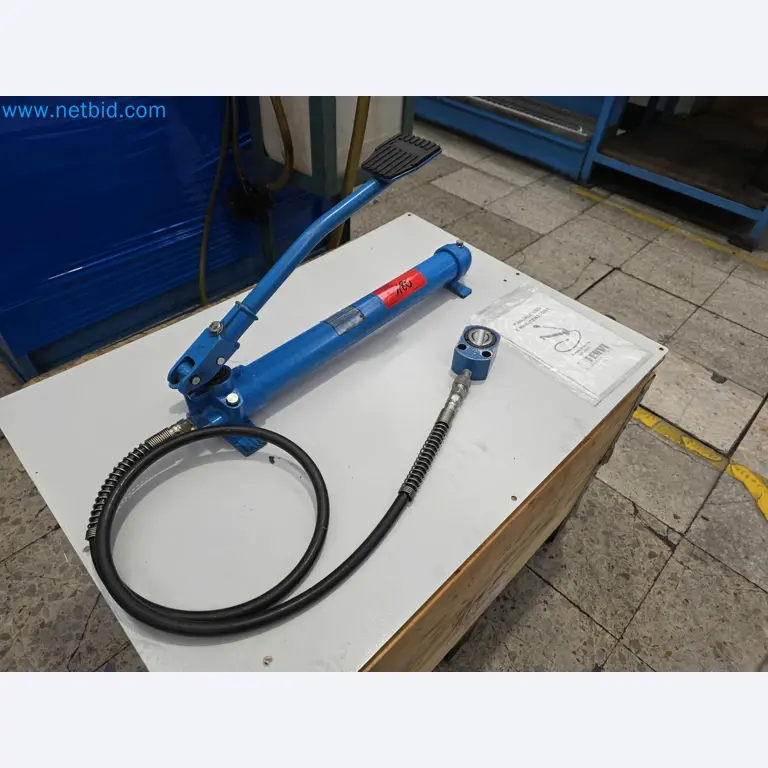 Tromosa Asset Sale (Troqueles Y Moldes De Galicia, Sa): Plastic Injection machinery and accessories-3