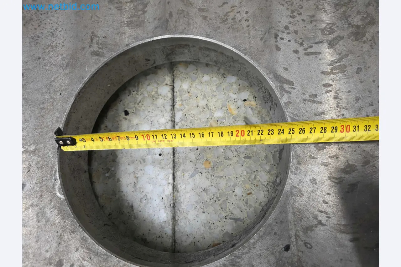 Tromosa Asset Sale (Troqueles Y Moldes De Galicia, Sa): Plastic Injection machinery and accessories-9