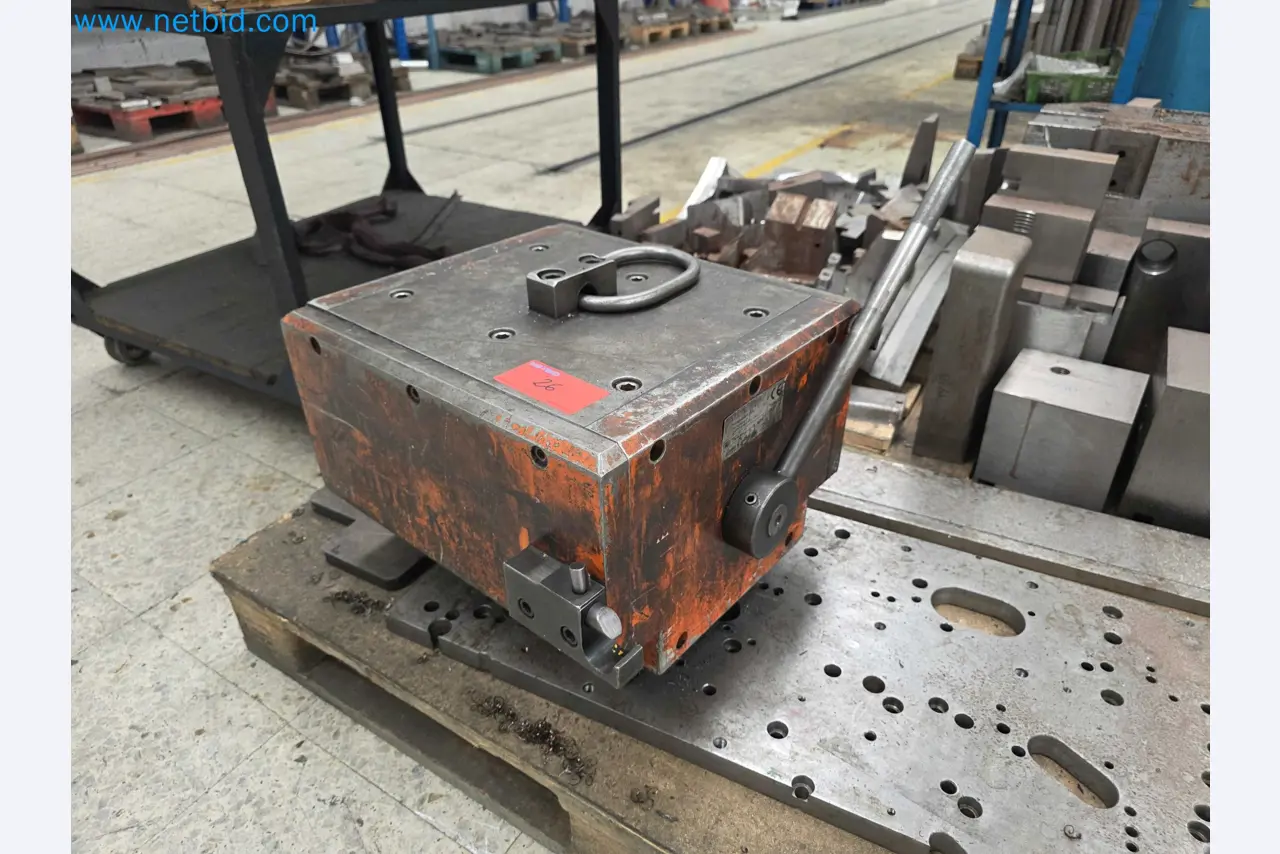 Tromosa Asset Sale (Troqueles Y Moldes De Galicia, Sa): Cnc Machining Centres, Edm Machines And Mould Manufacturing Equipment-1