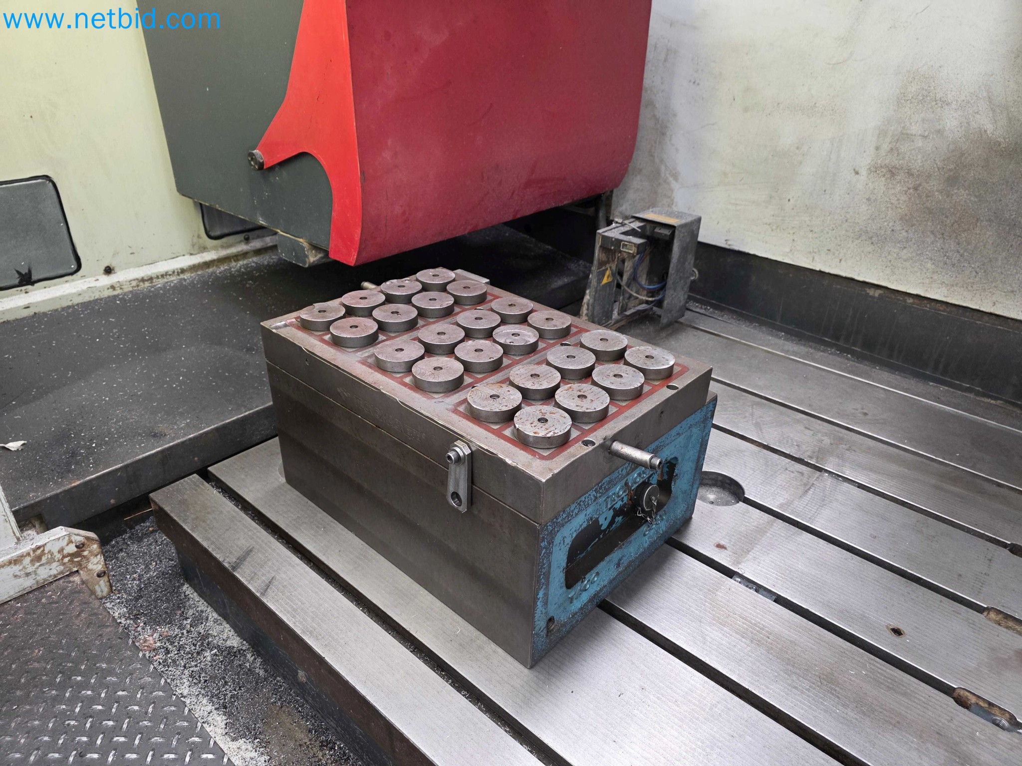 Tromosa Asset Sale (Troqueles Y Moldes De Galicia, Sa): Cnc Machining Centres, Edm Machines And Mould Manufacturing Equipment-13