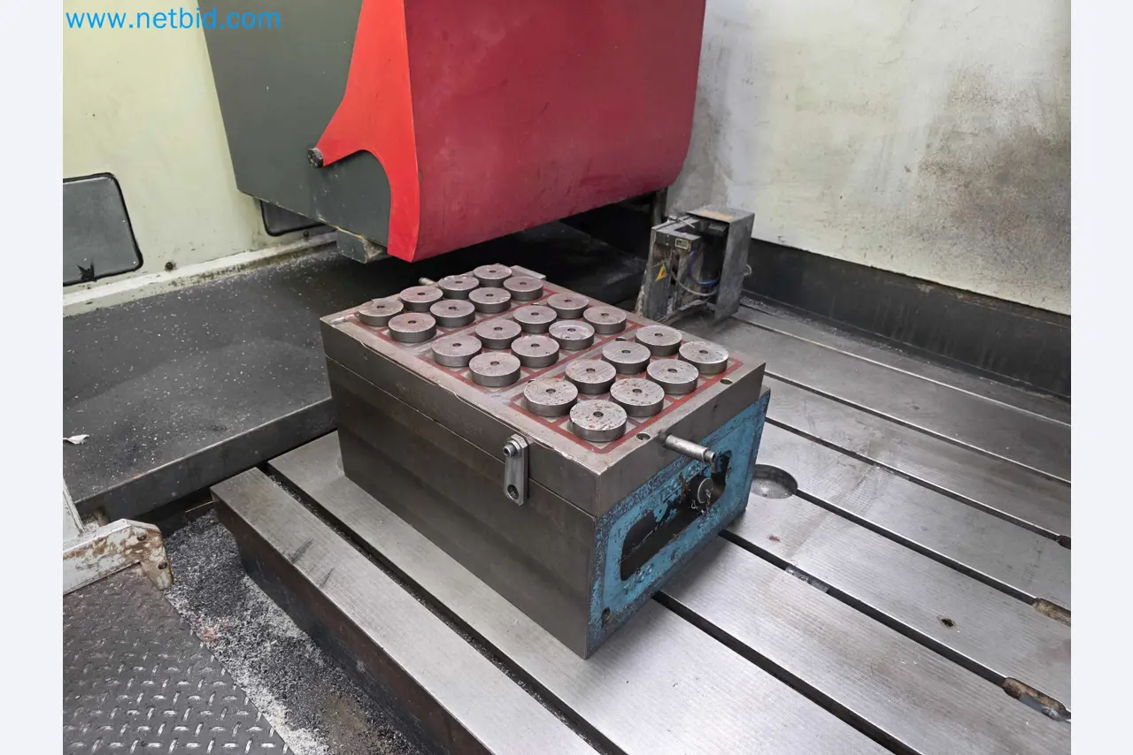 Tromosa Asset Sale (Troqueles Y Moldes De Galicia, Sa): Cnc Machining Centres, Edm Machines And Mould Manufacturing Equipment-13