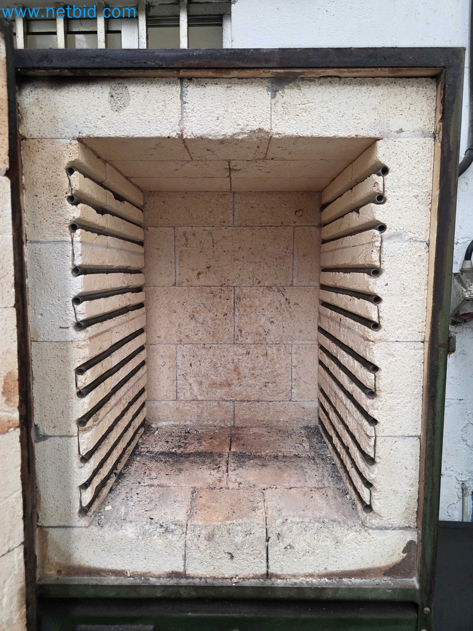 Tromosa Asset Sale (Troqueles Y Moldes De Galicia, Sa): Cnc Machining Centres, Edm Machines And Mould Manufacturing Equipment-11