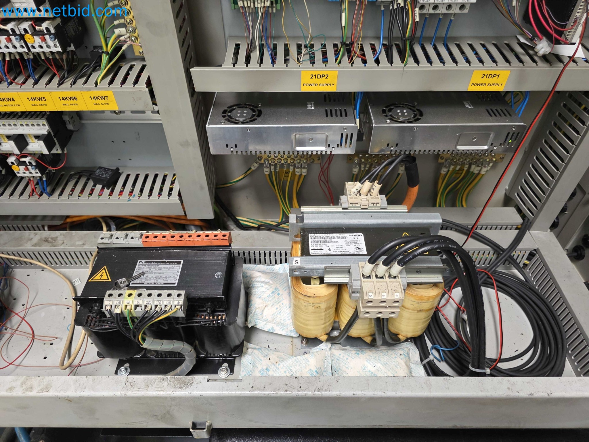 Tromosa Asset Sale (Troqueles Y Moldes De Galicia, Sa): Cnc Machining Centres, Edm Machines And Mould Manufacturing Equipment-27