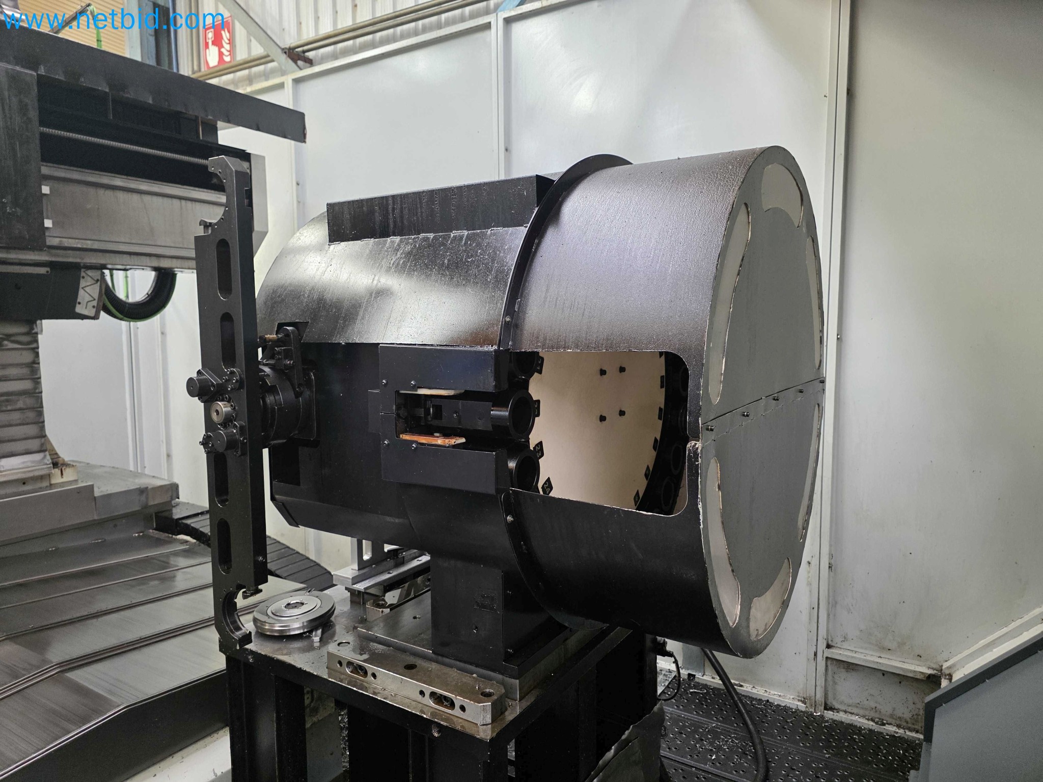 Tromosa Asset Sale (Troqueles Y Moldes De Galicia, Sa): Cnc Machining Centres, Edm Machines And Mould Manufacturing Equipment-12