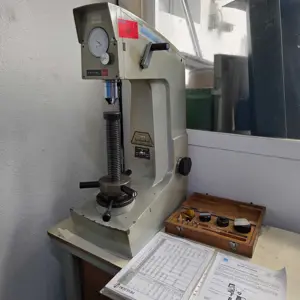 Hardness Tester HOYTOM 1003 A