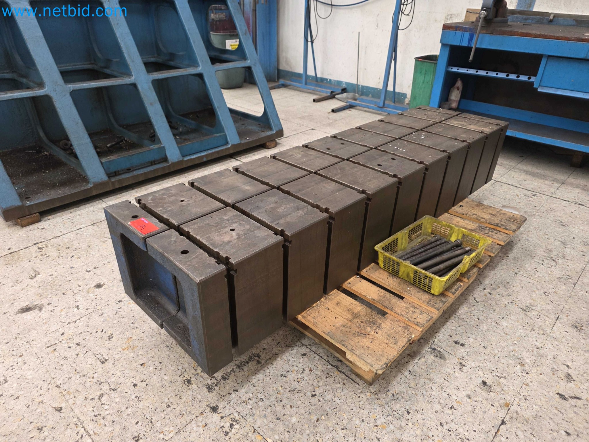 Tromosa Asset Sale (Troqueles Y Moldes De Galicia, Sa): Cnc Machining Centres, Edm Machines And Mould Manufacturing Equipment-2