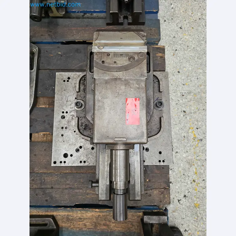 Tromosa Asset Sale (Troqueles Y Moldes De Galicia, Sa): Cnc Machining Centres, Edm Machines And Mould Manufacturing Equipment-3