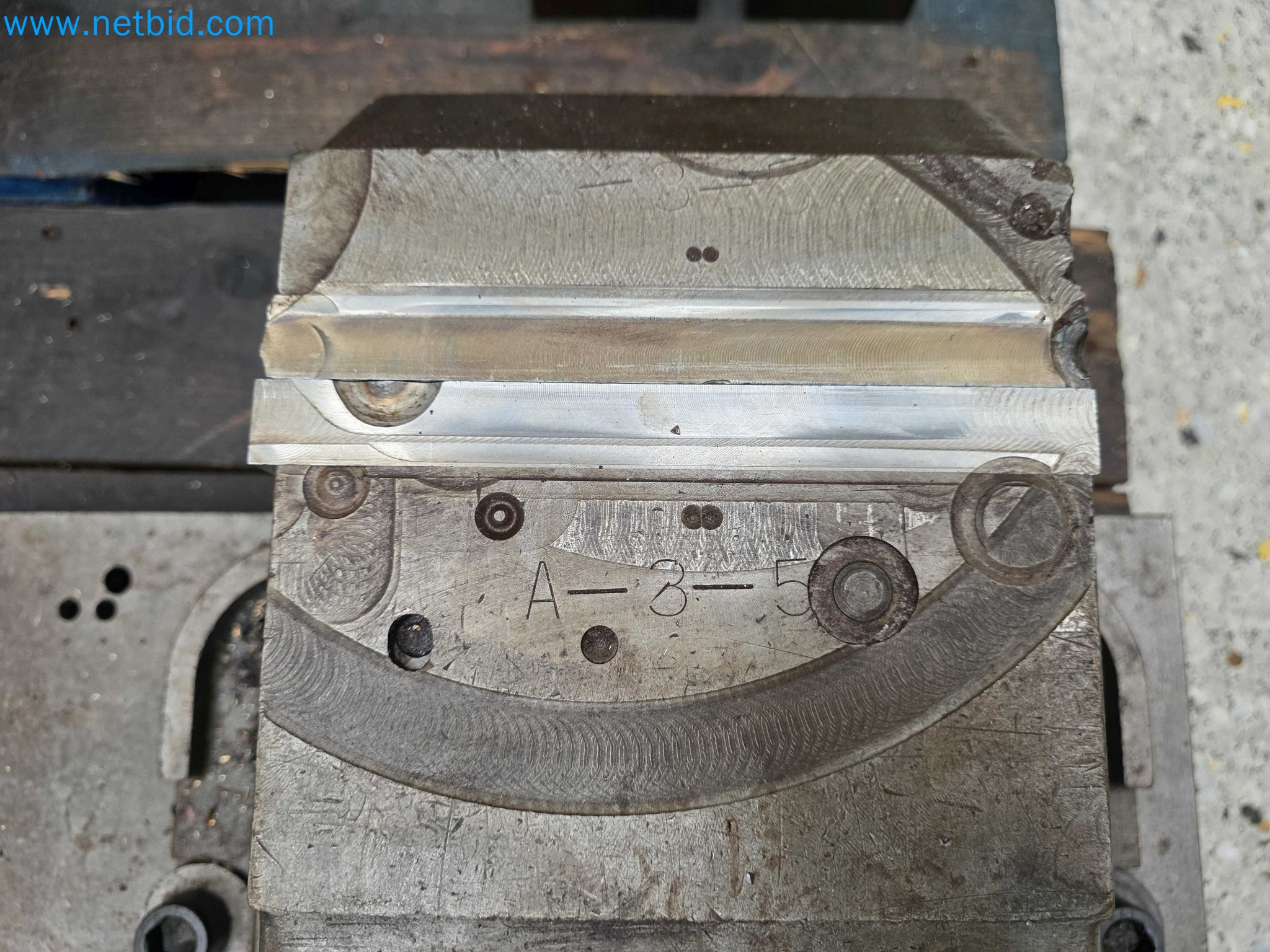 Tromosa Asset Sale (Troqueles Y Moldes De Galicia, Sa): Cnc Machining Centres, Edm Machines And Mould Manufacturing Equipment-5