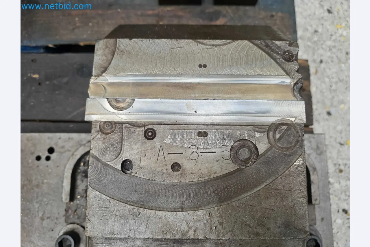 Tromosa Asset Sale (Troqueles Y Moldes De Galicia, Sa): Cnc Machining Centres, Edm Machines And Mould Manufacturing Equipment-5
