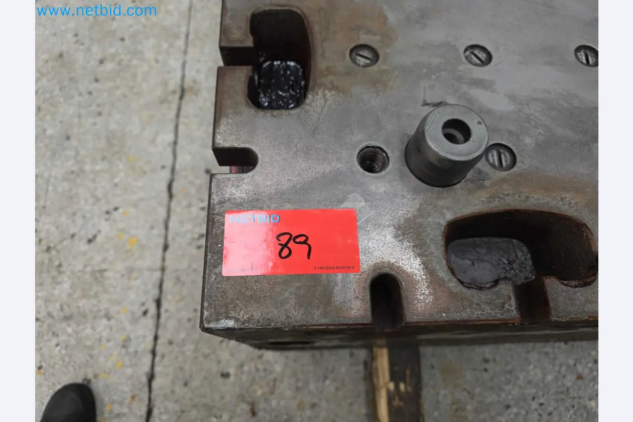 Tromosa Asset Sale (Troqueles Y Moldes De Galicia, Sa): Cnc Machining Centres, Edm Machines And Mould Manufacturing Equipment-7