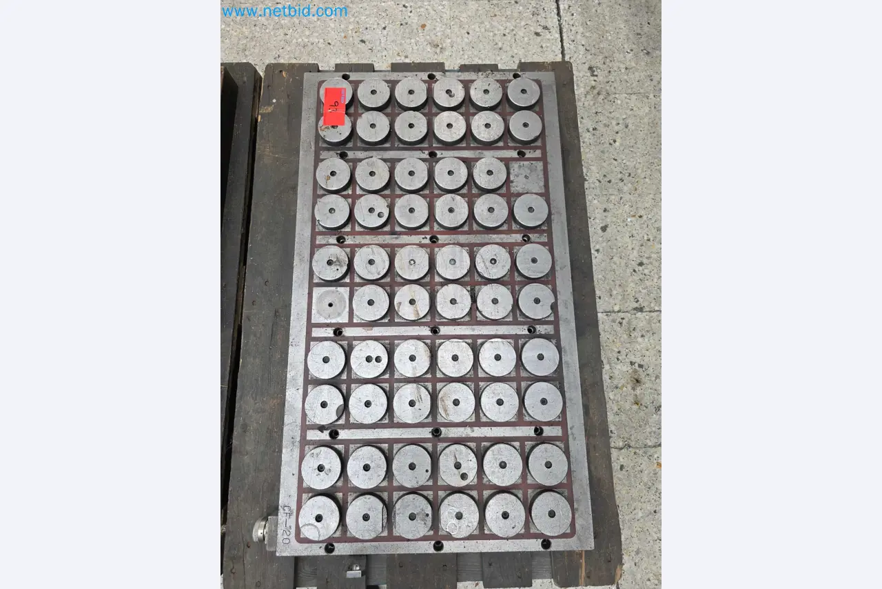 Tromosa Asset Sale (Troqueles Y Moldes De Galicia, Sa): Cnc Machining Centres, Edm Machines And Mould Manufacturing Equipment-5