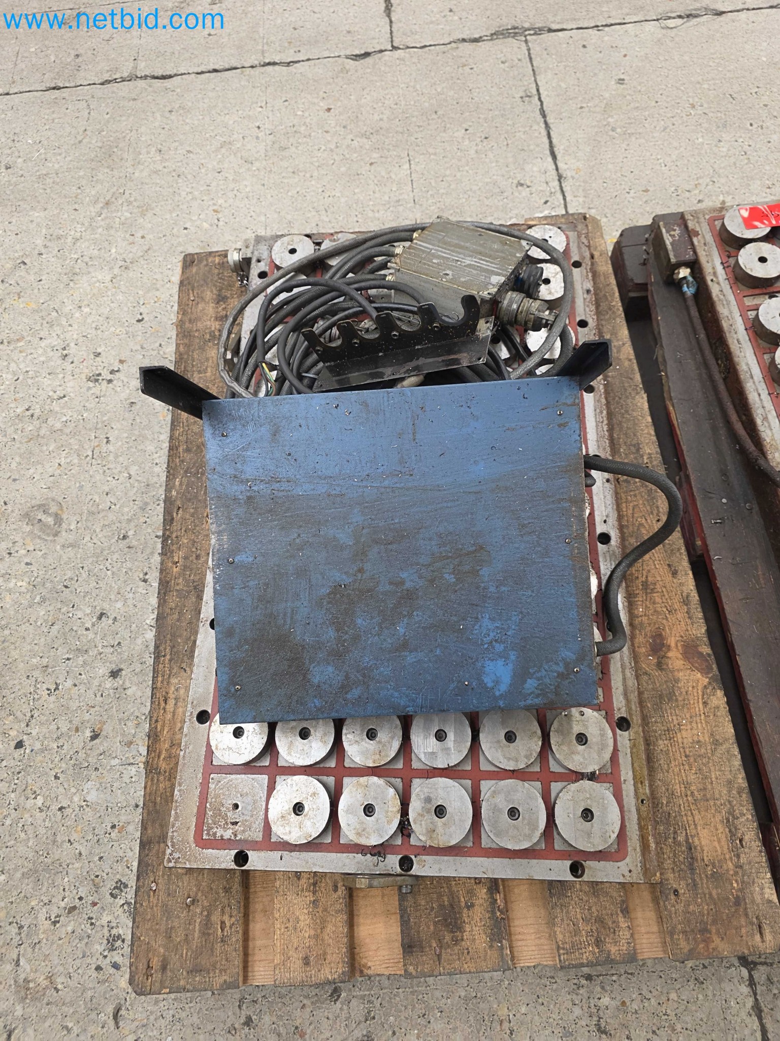 Tromosa Asset Sale (Troqueles Y Moldes De Galicia, Sa): Cnc Machining Centres, Edm Machines And Mould Manufacturing Equipment-5